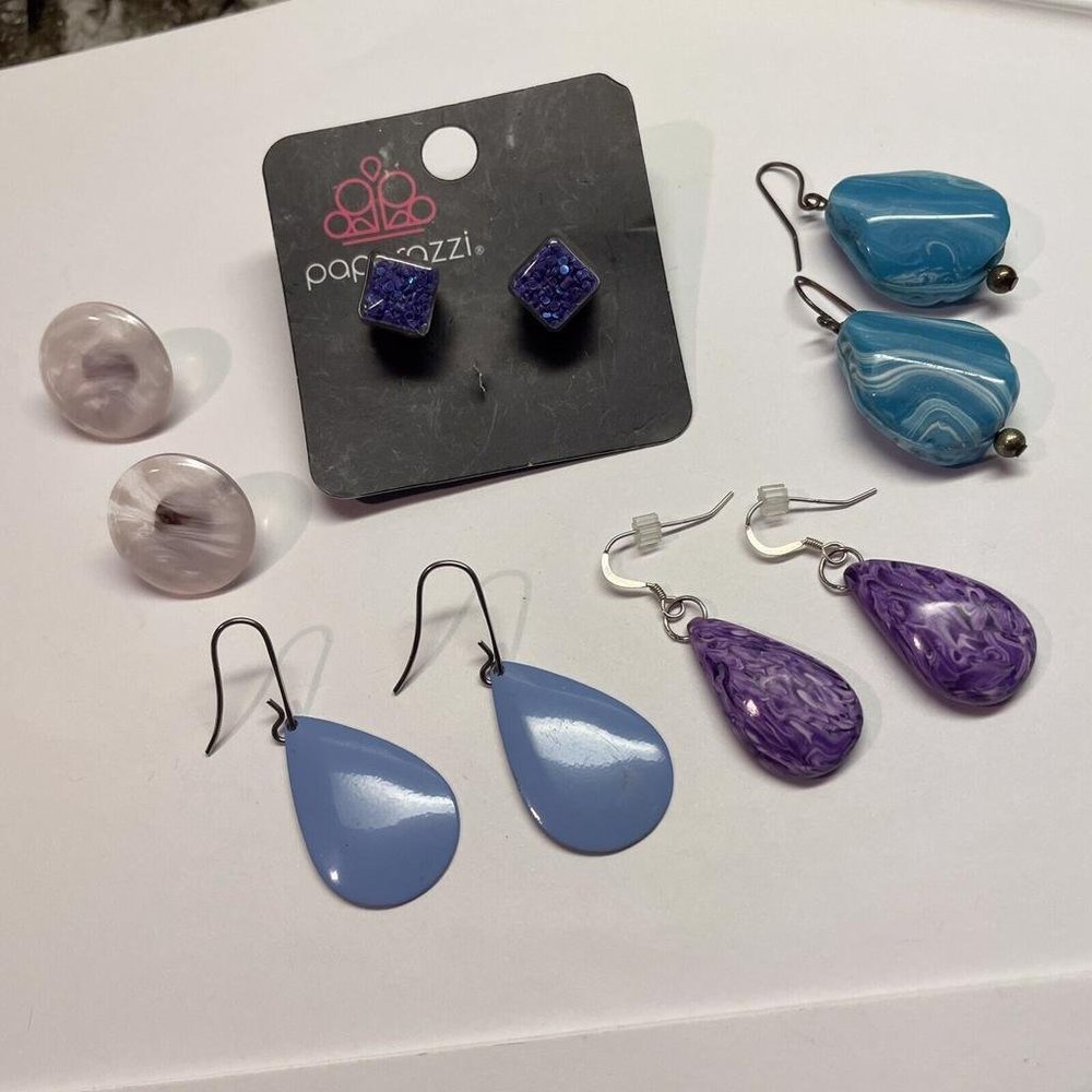 Lot Of 5 Costume Jewelry Pierced Earrings Dangle / Stud Mix - Bead / Metal Mix